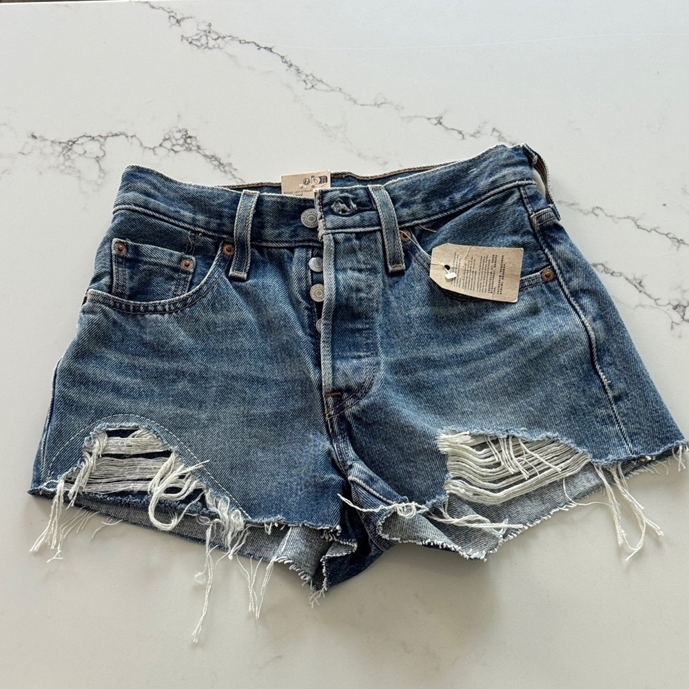 Levi's 501 NWT Blue Distressed Cutoff Jean Shorts Size 24